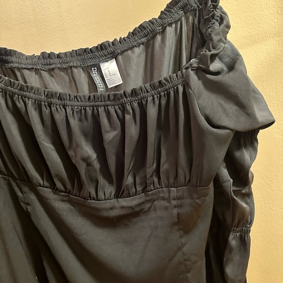 Black long sleeve ruffle dress - Picture 4 of 9